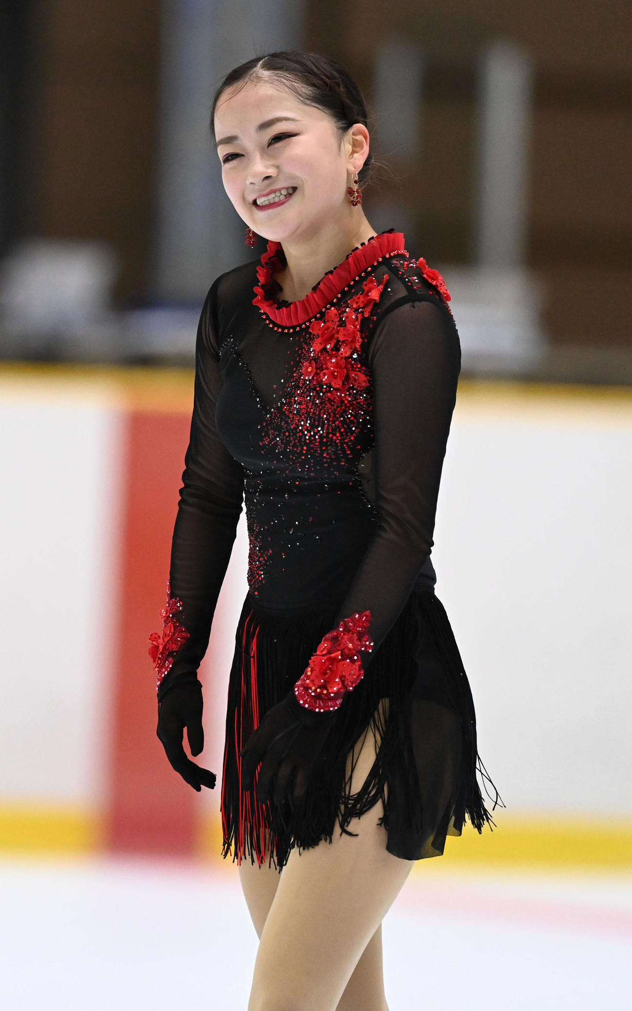 げんさんサマーカップ選手権女子SPで演技を終え笑顔を見せる渡辺倫果（撮影・前岡正明）