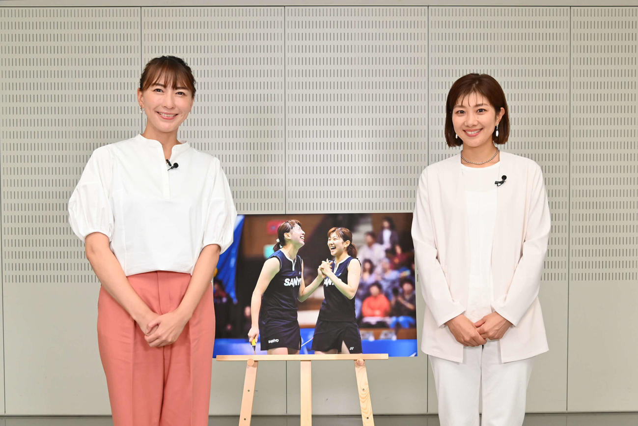 「世界バドミントン東京2020」の応援キャスターとして14年ぶりにタッグを組むオグシオペアこと小椋久美子（左）と潮田玲子（右）