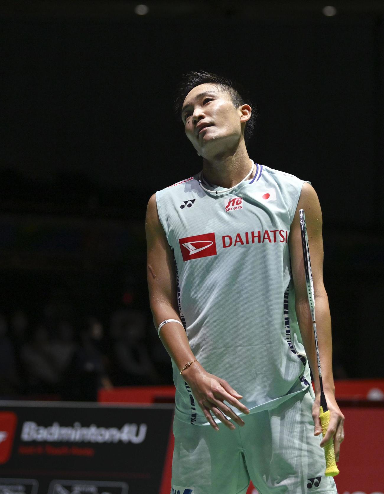 男子シングルス2回戦で敗れた桃田賢斗（共同）
