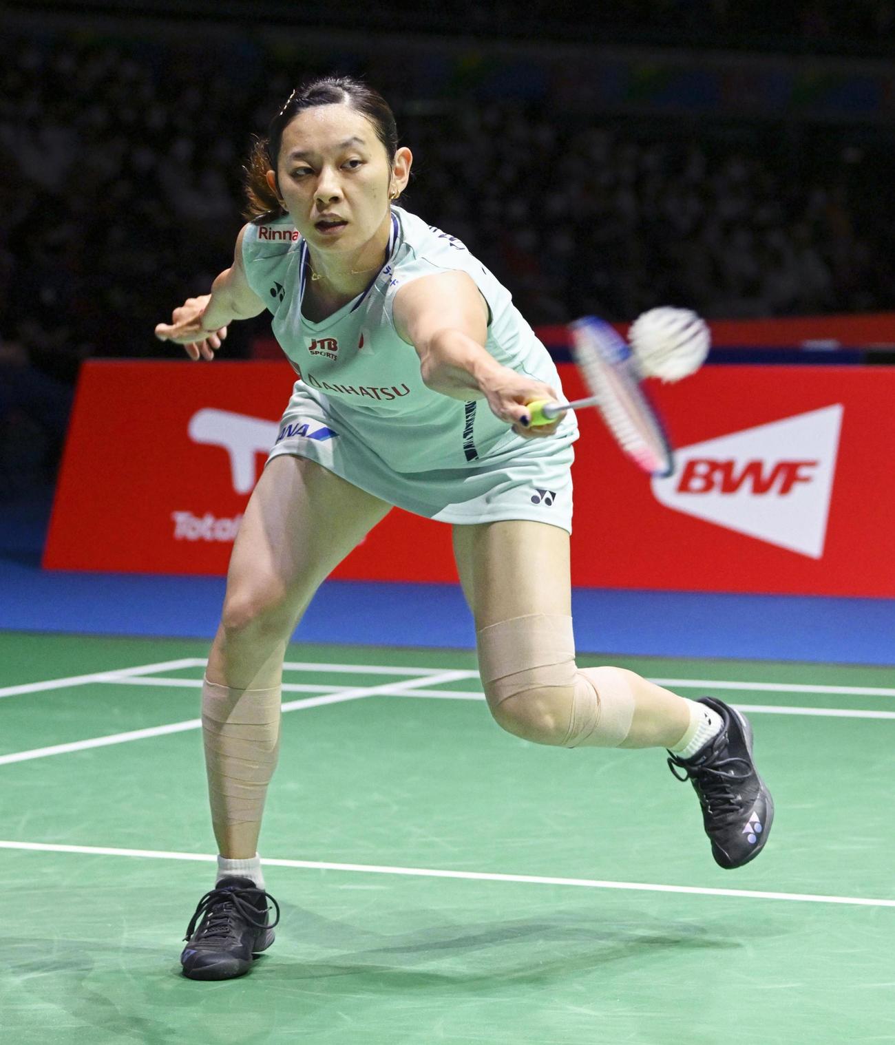 女子シングルス3回戦　山口茜と対戦する高橋沙也加（共同）