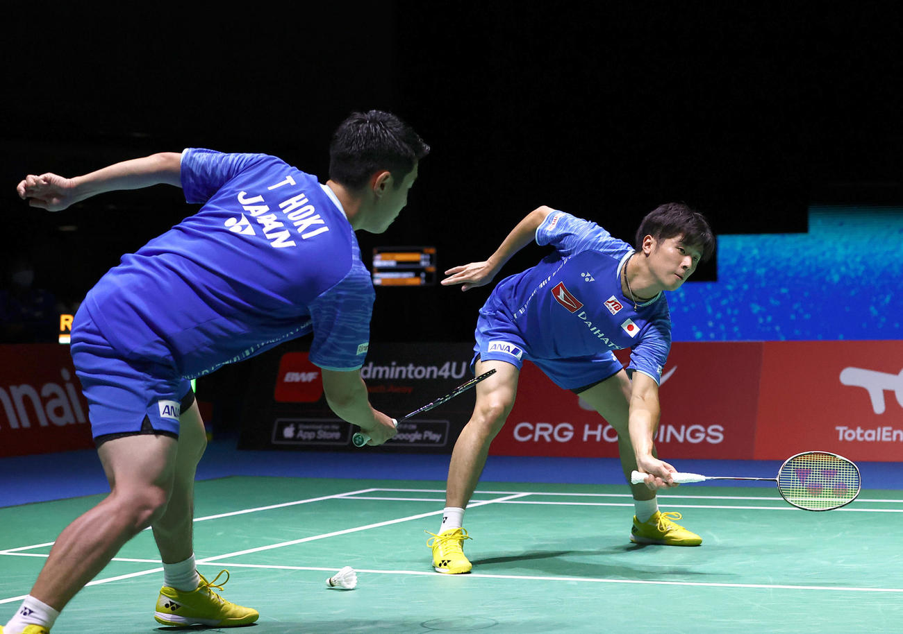 男子ダブルス準々決勝で敗れた保木（左）、小林組（代表撮影）
