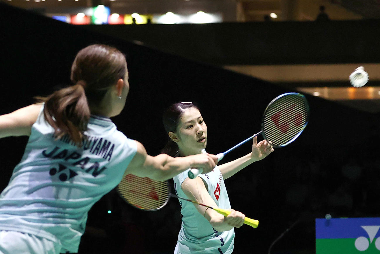 女子ダブルス準々決勝で敗れた志田（右）、松山組（代表撮影）