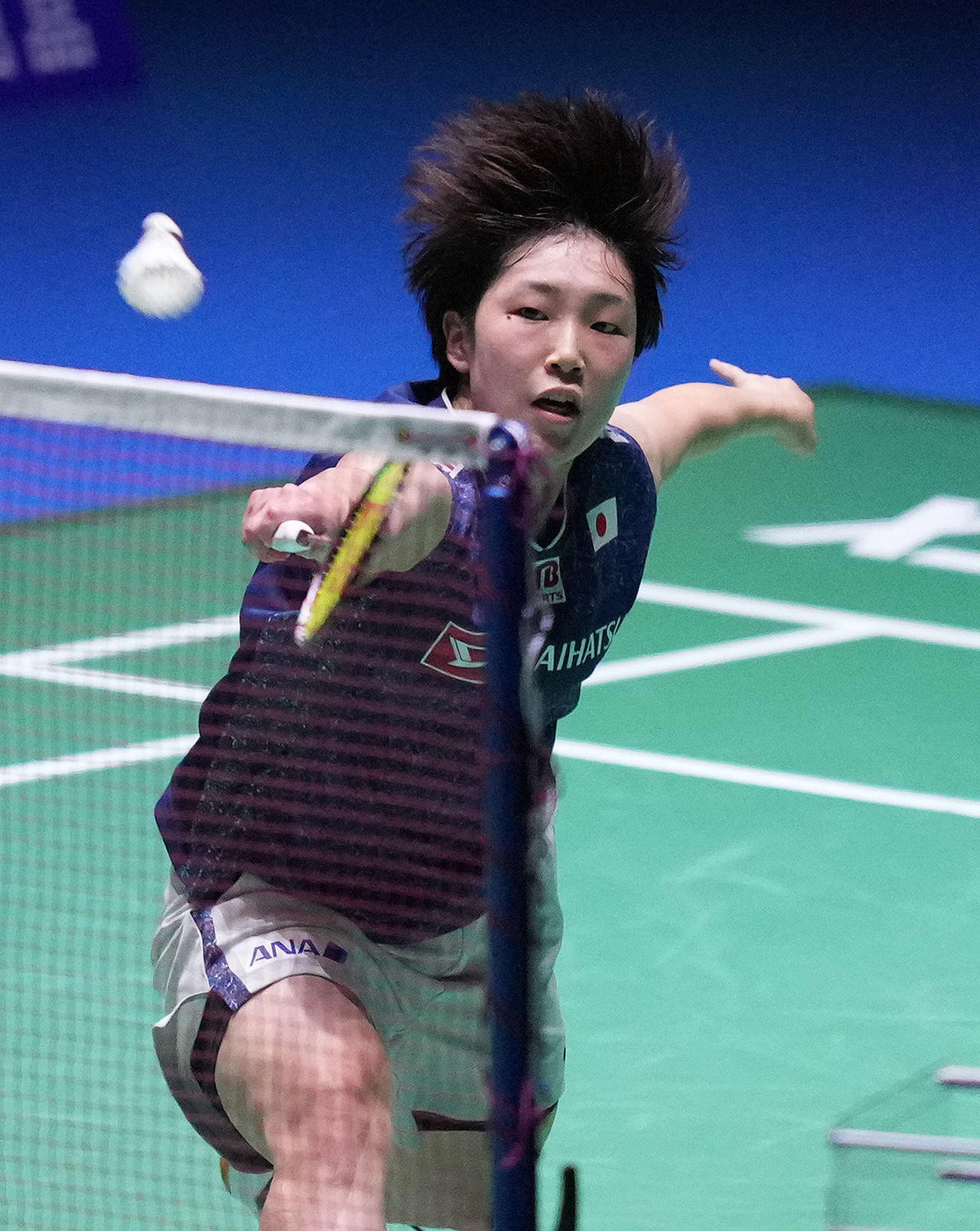 女子シングルス準決勝でプレイする山口（撮影・滝沢徹郎）