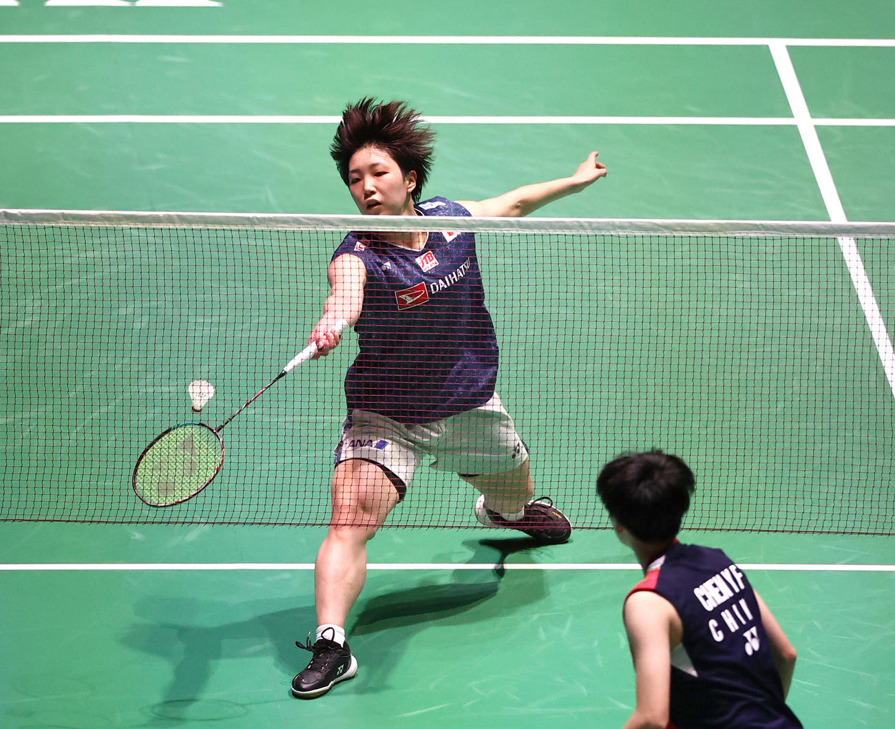 決勝でプレーする山口茜（代表撮影）