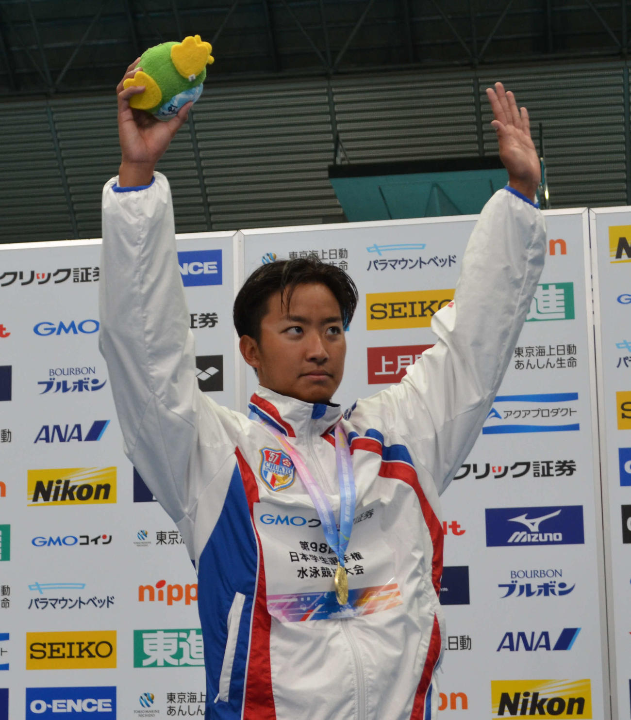 男子200メートル背泳ぎで初優勝した西小野皓大（撮影・吉池彰）