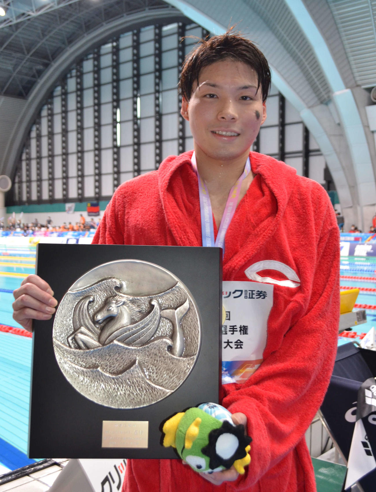 男子1500メートル自由形で初優勝、400メートル自由形との2冠に輝いた井本一輝（撮影・吉池彰）