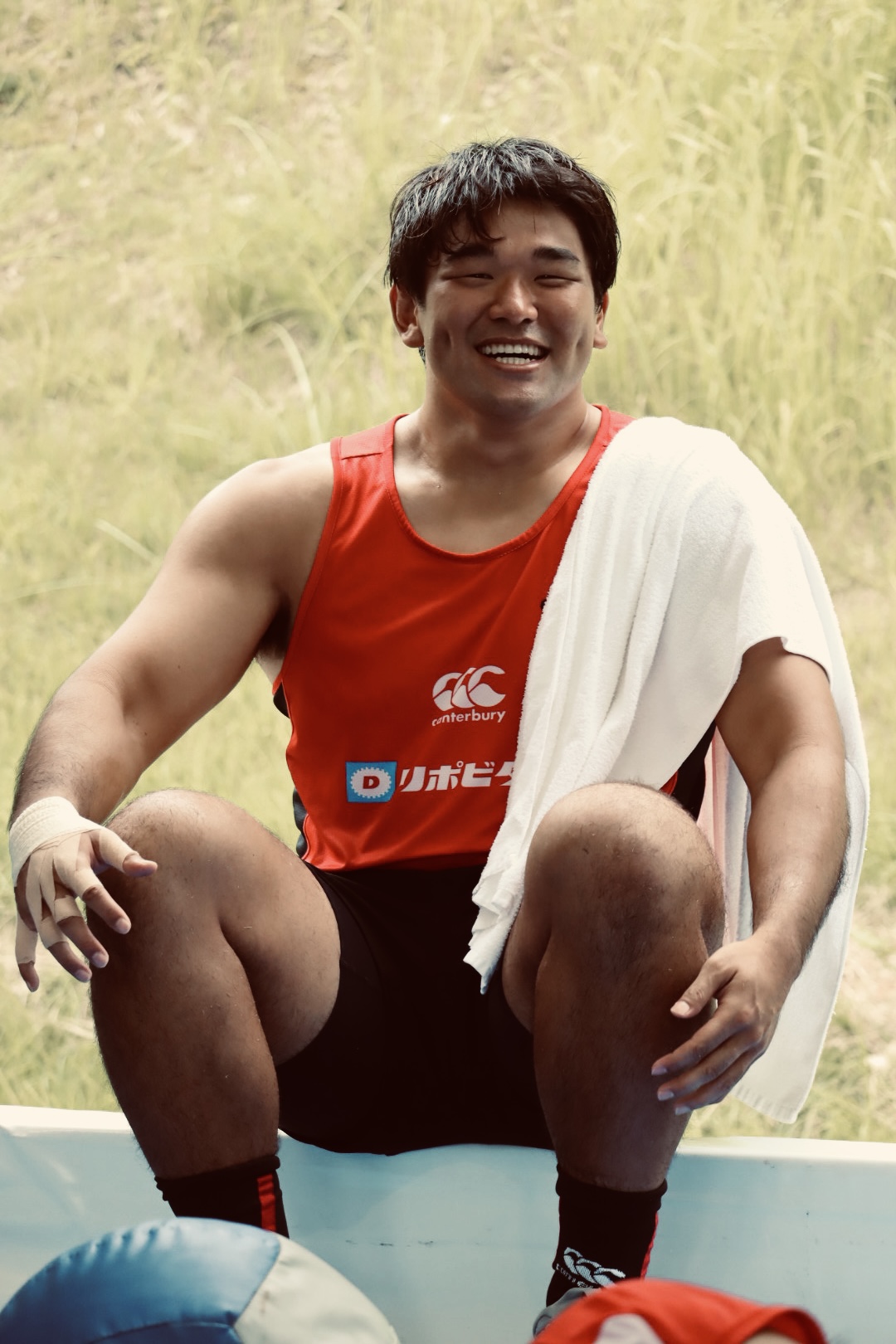 5日の大分・別府合宿で笑顔を見せる日本代表候補プロップ具智元（C）JRFU