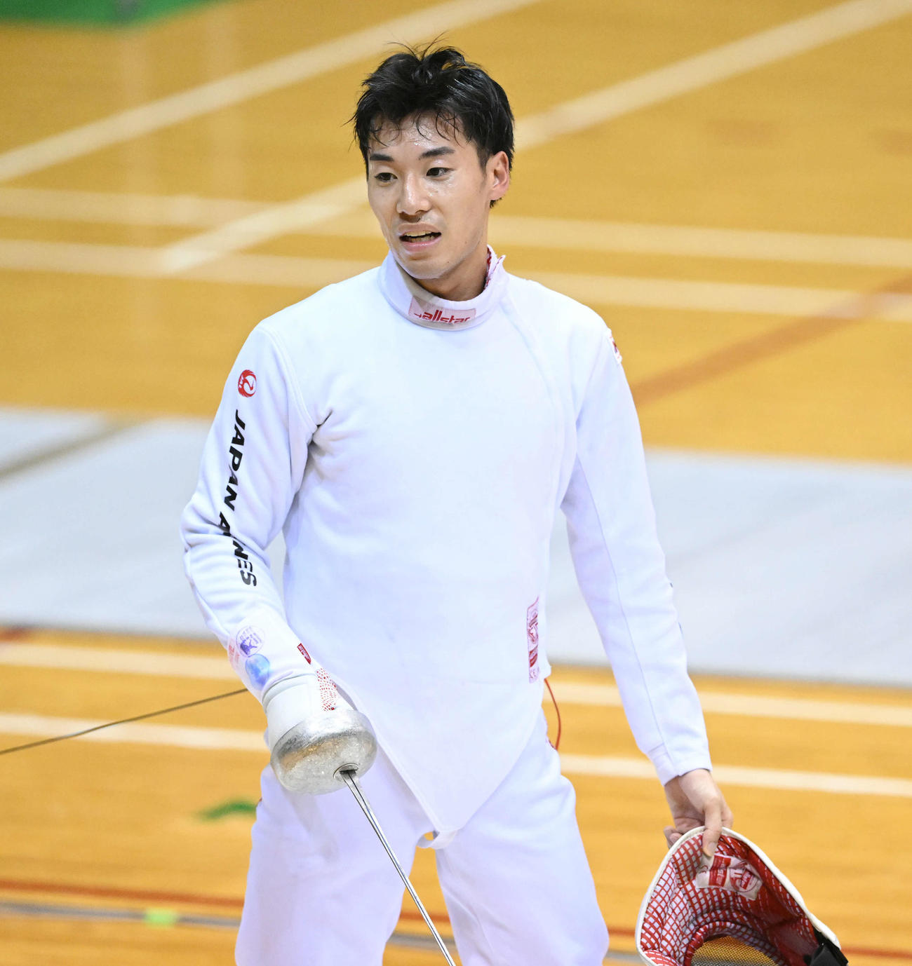 男子エペ決勝進出を決めた加納（撮影・滝沢徹郎）
