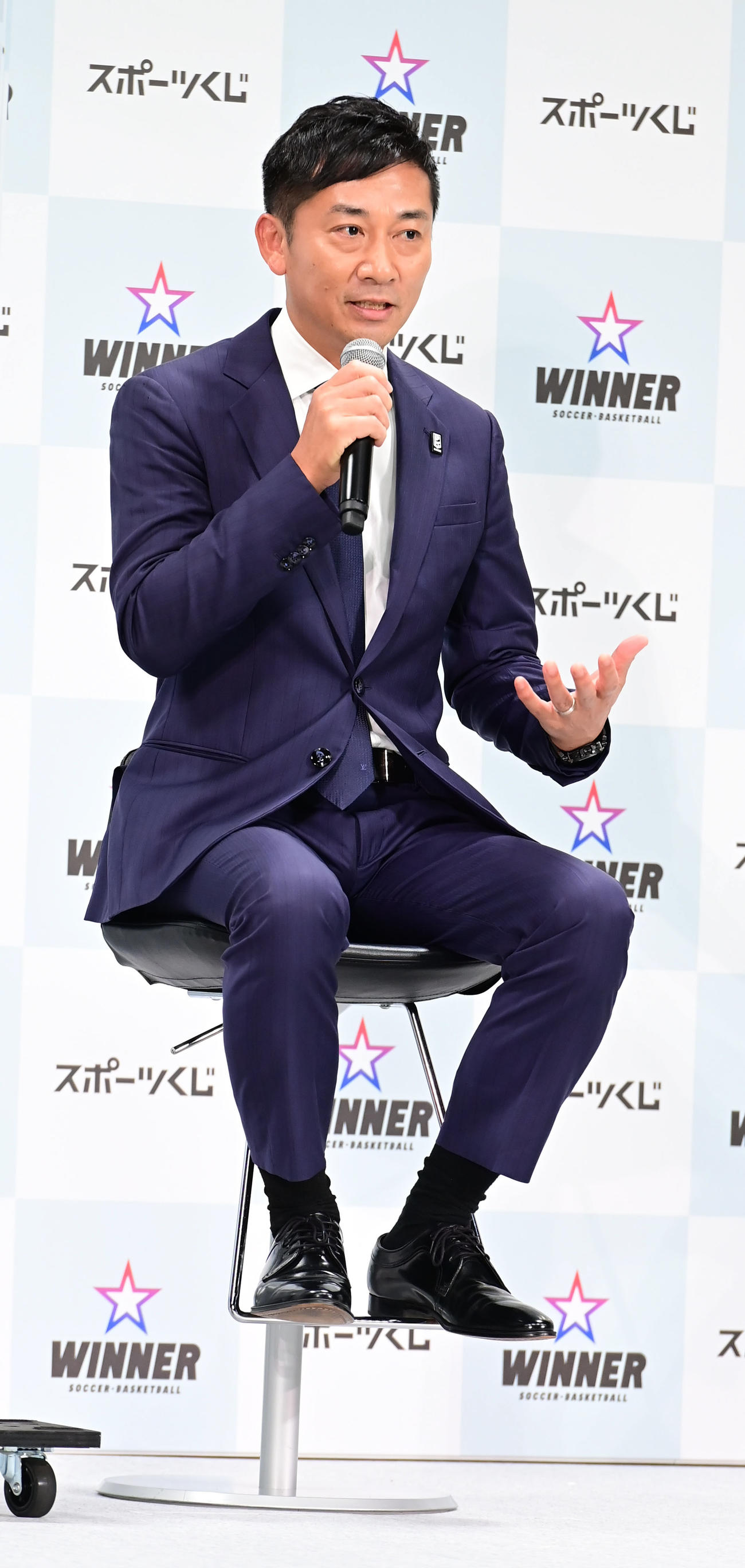 日本初1試合予想くじ「WINNER」発表会に臨むBリーグ島田チェアマン（撮影・小沢裕）