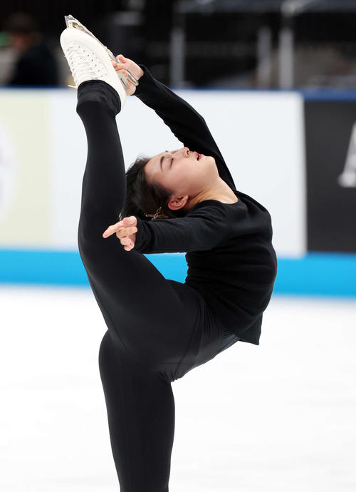 フィギュアジャパンオープン2022　スピンの練習をする坂本（撮影・浅見桂子）
