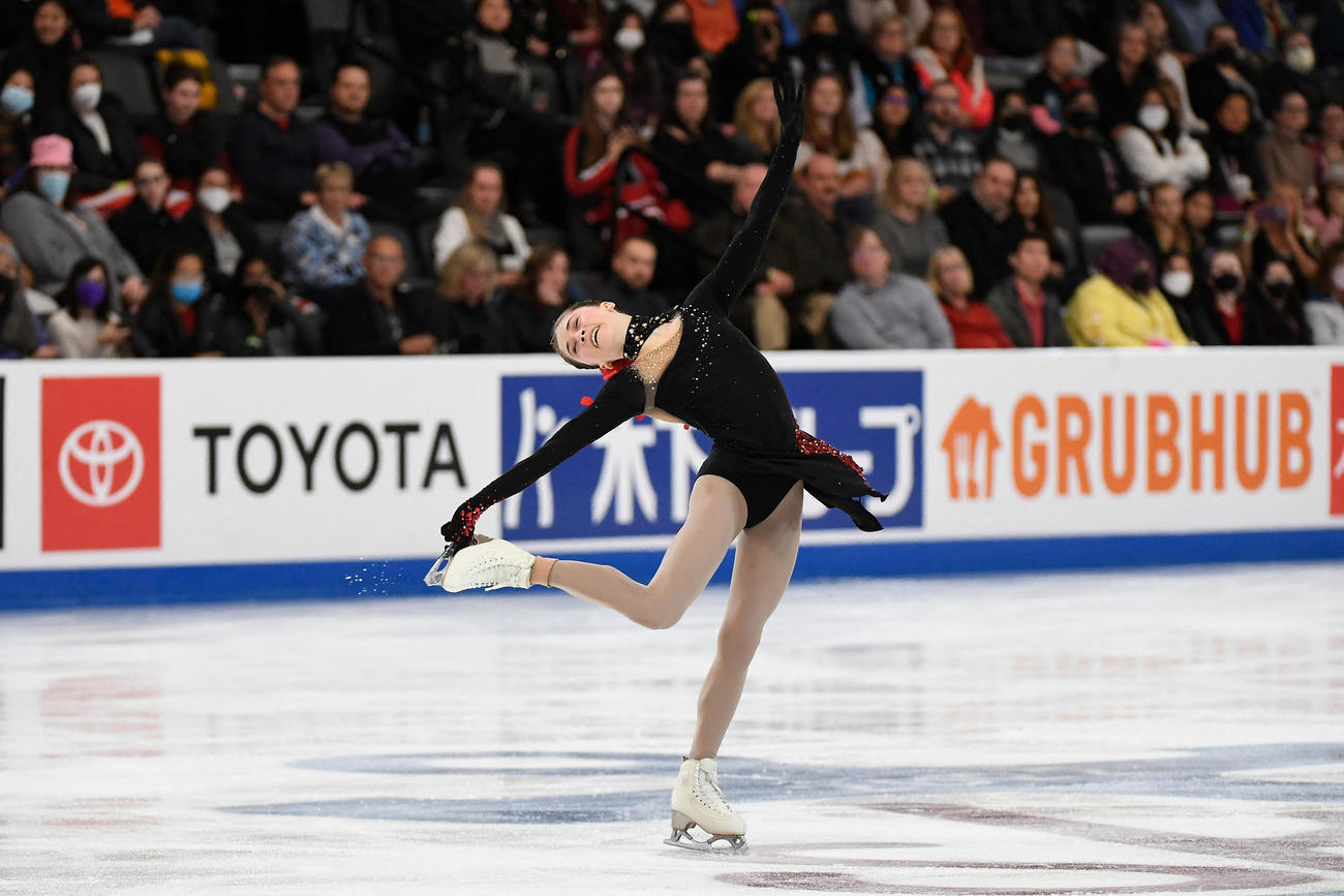 GPシリーズ第1戦スケートアメリカ　女子ショートプログラム（SP）　演技するイザボー・レビト（USA TODAY＝ロイター）