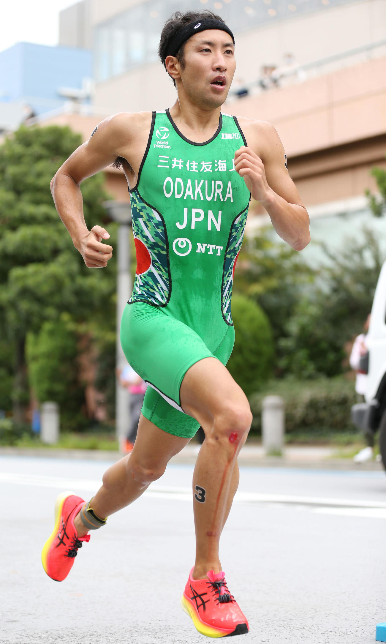 第28回日本トライアスロン選手権男子　走る小田倉真（撮影・宮地輝）