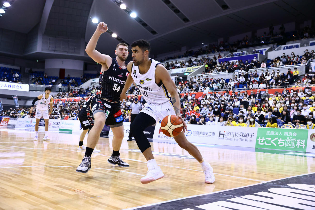 大阪対宇都宮　チーム最多の27得点をマークした宇都宮ジョシュ・スコット(C)B.LEAGUE
