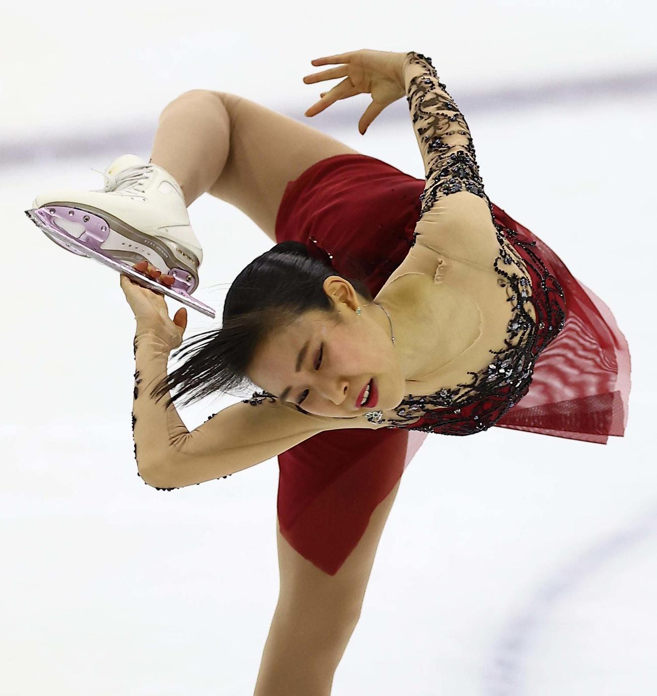 近畿選手権大会　華麗な演技を披露し優勝した三原舞依（撮影・上田博志）