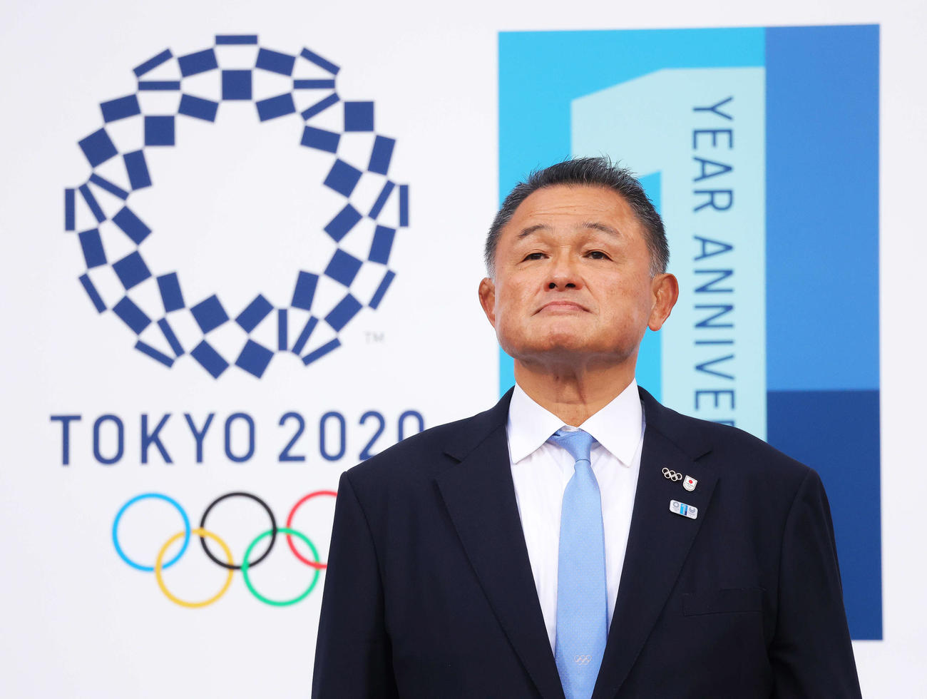 IOCバッハ会長のビデオメッセージを見つめるJOC山下会長（撮影・河田真司）