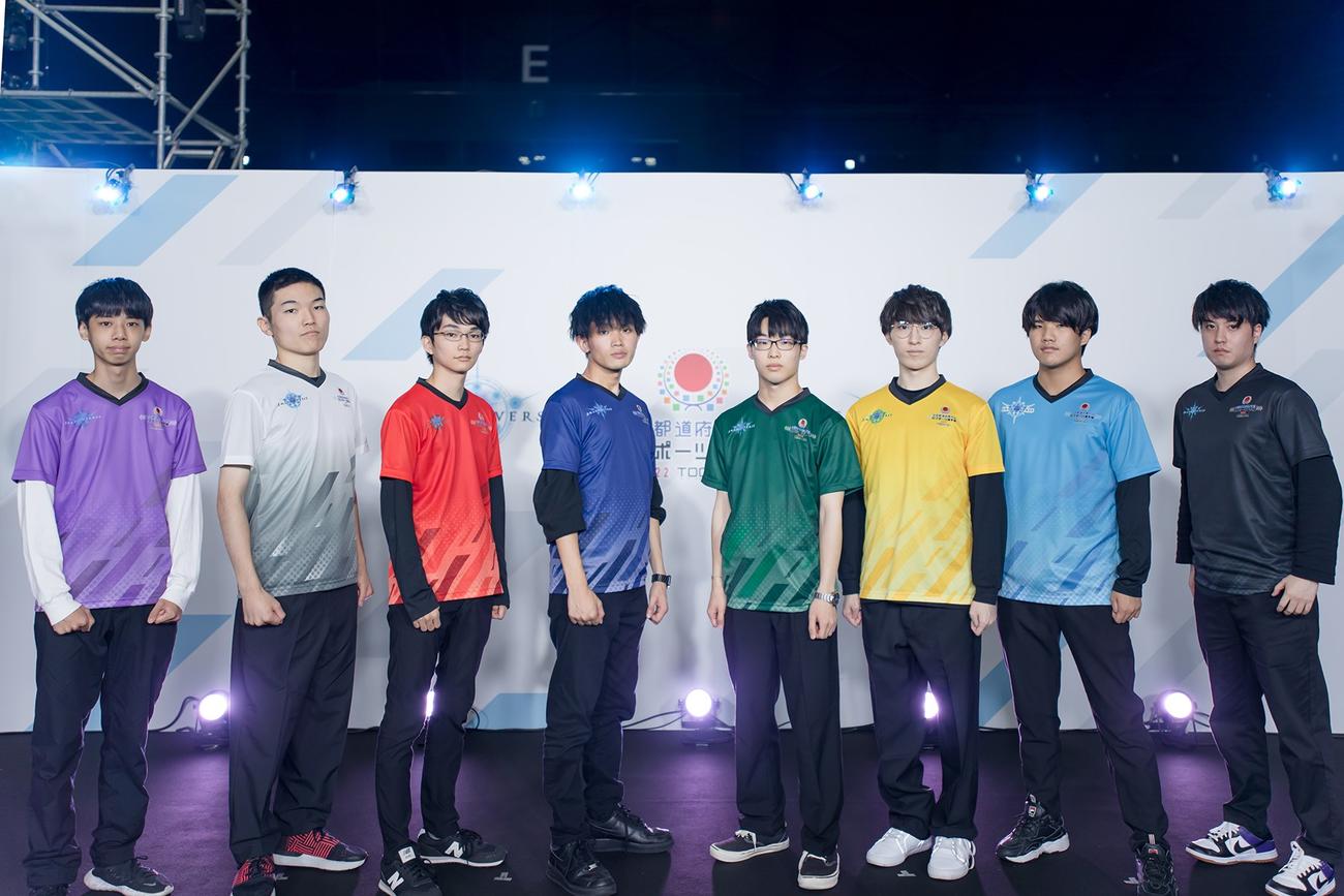 全国都道府県対抗eスポーツ選手権の「シャドウバース」学生の部に参加した「あおどり」（左から2人目）ら(C) Cygames, Inc. (C) JeSU