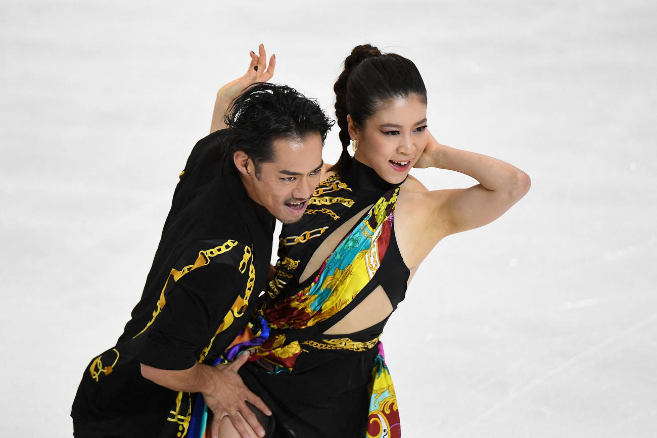 アイスダンス・リズムダンス（RD）　演技する村元哉中、高橋大輔組（USA TODAY＝ロイター）