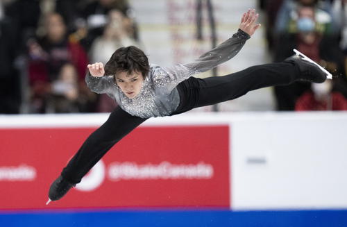 グランプリ（GP）シリーズ第2戦スケートカナダ　男子フリー　演技する宇野昌磨（AP）