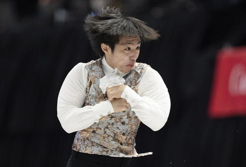 グランプリ（GP）シリーズ第2戦スケートカナダ　男子フリー　演技する三浦佳生（AP）