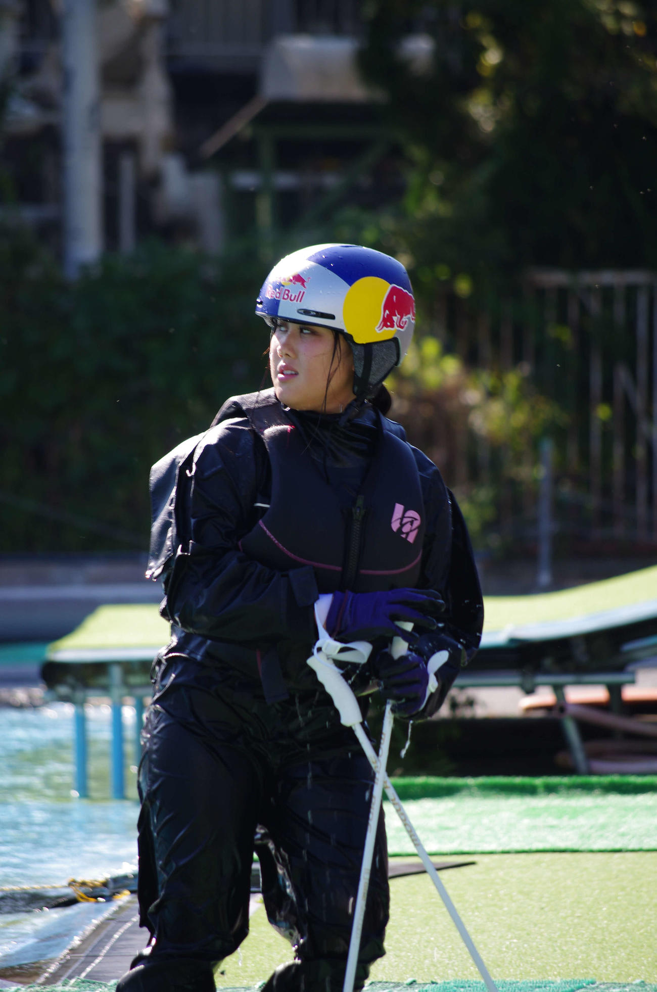 埼玉県所沢市のウォータージャンプ施設で練習を公開したフリースタイルスキー女子モーグルの川村あんり（撮影・奥岡幹浩）