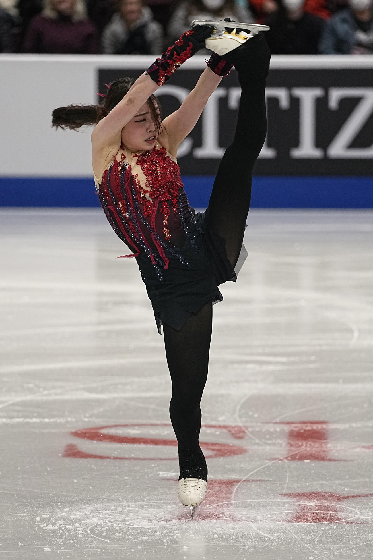 グランプリ（GP）シリーズ2戦スケートカナダ　女子SP　演技する紀平梨花（USA TODAY＝ロイター）