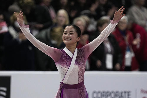 グランプリ（GP）シリーズ第2戦スケートカナダ　女子フリー　演技を終えた渡辺倫果（USA TODAY＝ロイター）