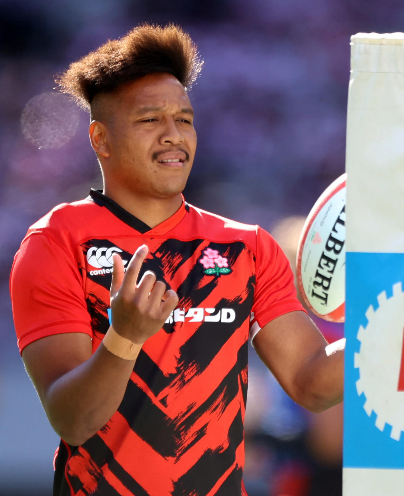 日本対ニュージーランド　試合前、ウオーミングアップをするWTB松島（撮影・狩俣裕三）