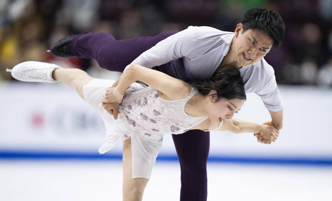 グランプリ（GP）シリーズ第2戦スケートカナダ　ペアフリー　演技する三浦璃来＆木原龍一組（AP）