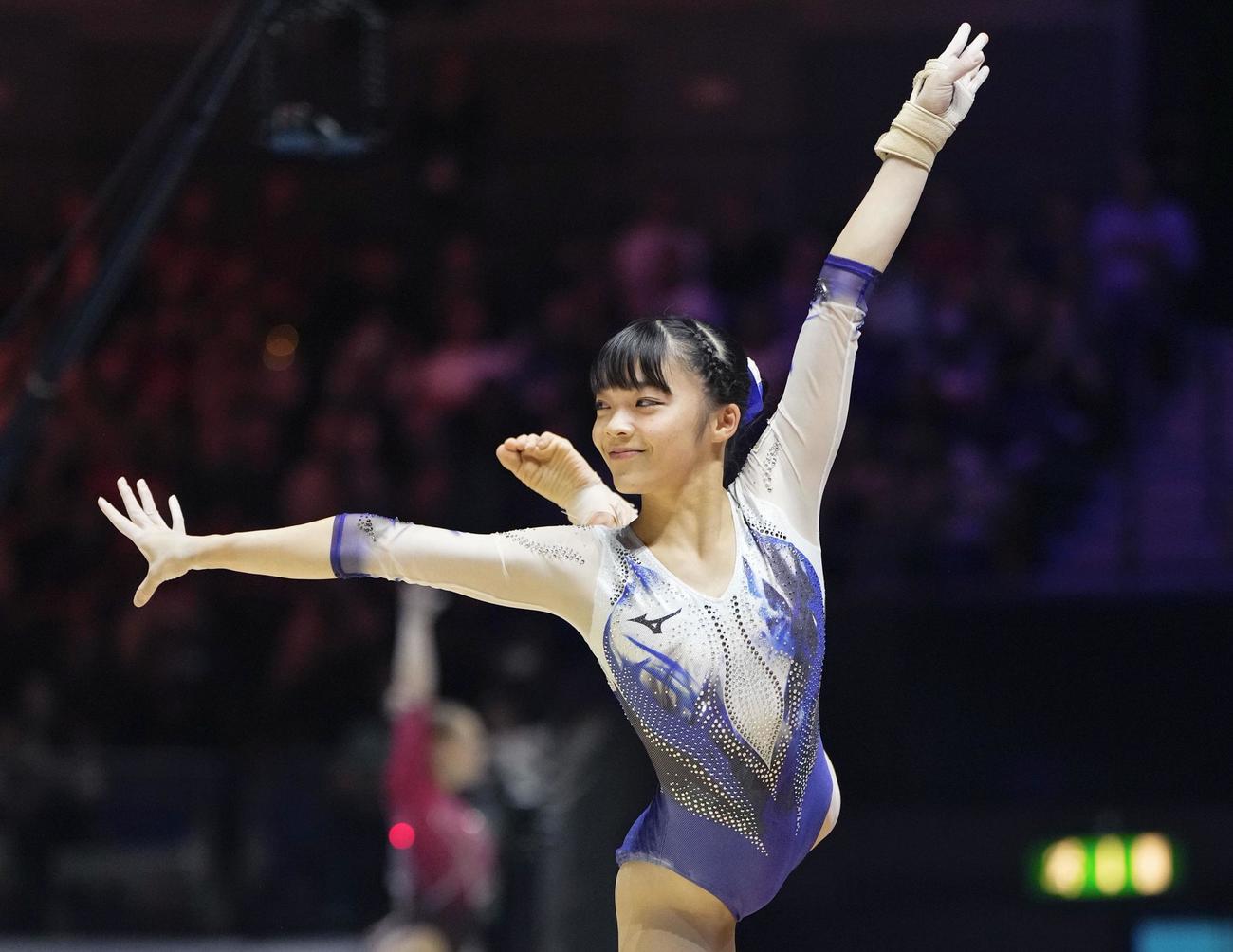 女子個人総合決勝、山田千遥の床運動（共同）