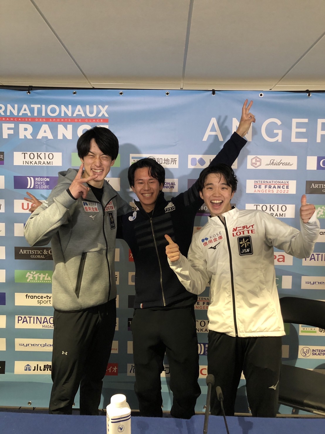 GP第3戦フランス杯男子優勝のアダム・シャオイムファ（中央）、2位の山本（左）、3位の友野