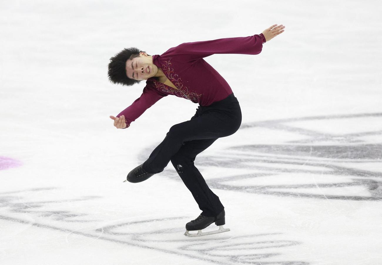 グランプリ（GP）シリーズ第4戦イギリス（英国）大会　男子フリー　演技する佐藤駿（ロイター）