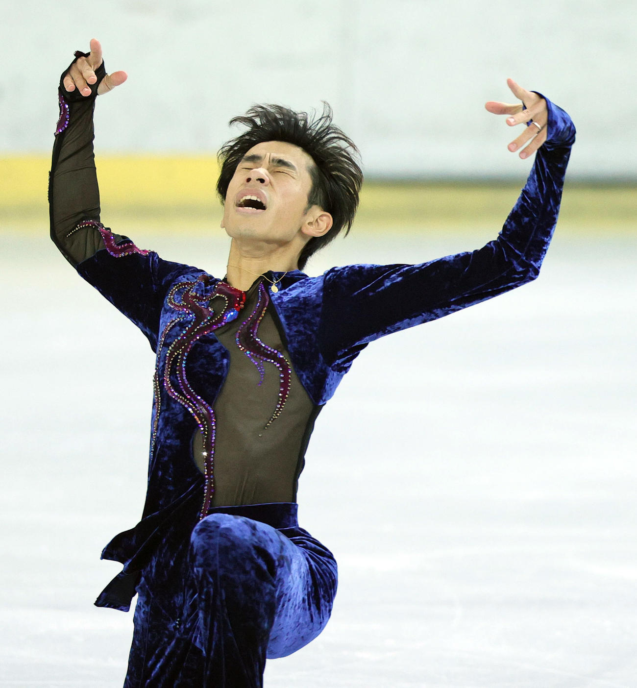 フィギュア国体大阪予選会の成年男子で演技する織田（撮影・上山淳一）