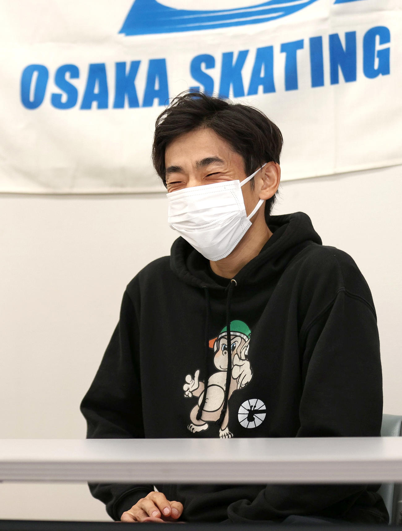 演技を終え会見する織田（撮影・上山淳一）
