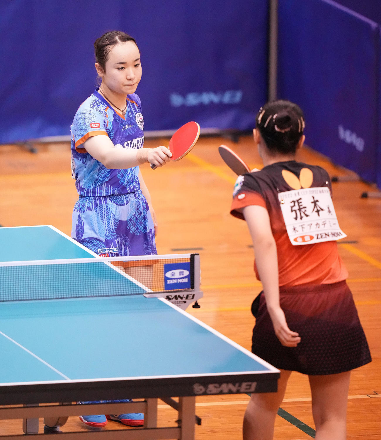 女子シングルス5位6位決定戦で張本美に敗れた伊藤（撮影・鈴木みどり）