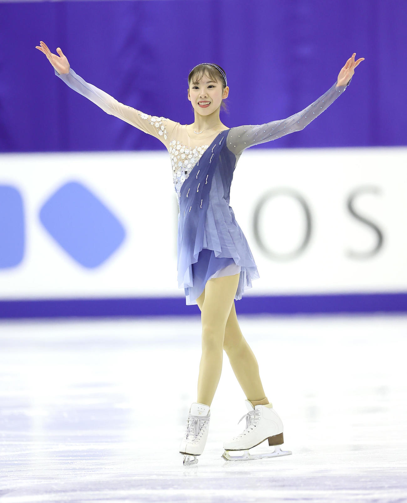 女子SPの演技を終え笑顔を見せる住吉（撮影・足立雅史）