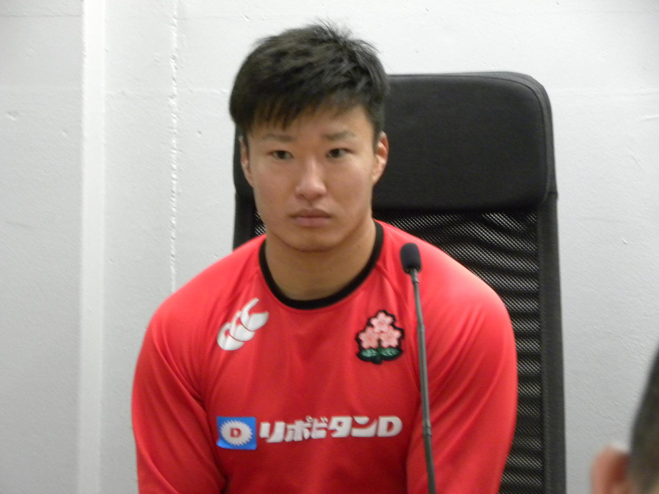 フランス戦に向けて思いを語る日本代表の斎藤直人（撮影・松本航）