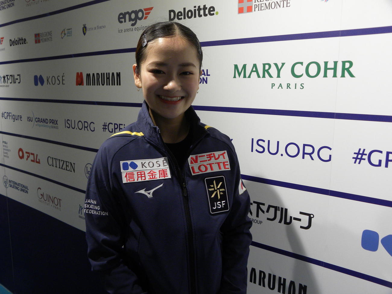 グランプリ（GP）ファイナルの公式練習後に笑顔を見せる渡辺倫果（撮影・松本航）