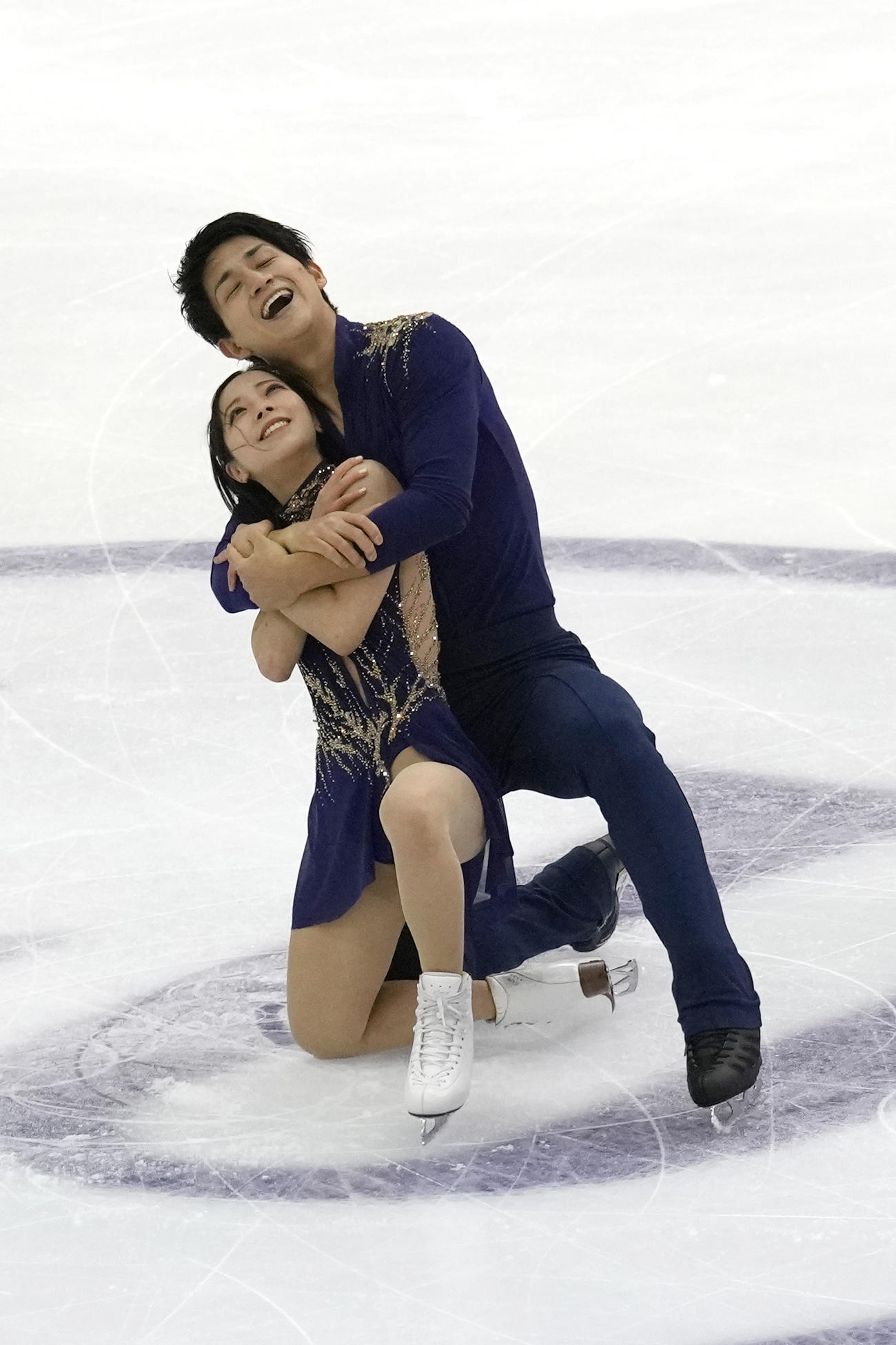 グランプリ（GP）ファイナル　ペアSP　演技する三浦璃来＆木原龍一組（AP）