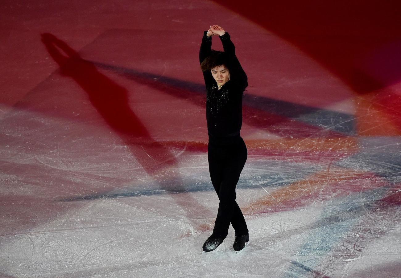 エキシビションで演技する宇野昌磨（ロイター）