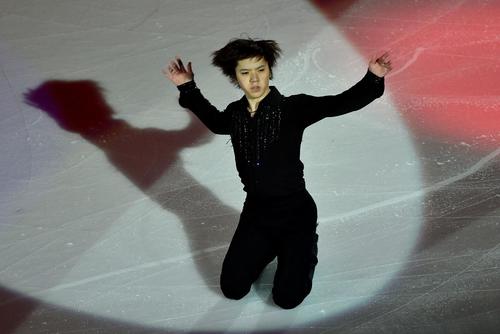 エキシビションで演技する宇野昌磨（ロイター）