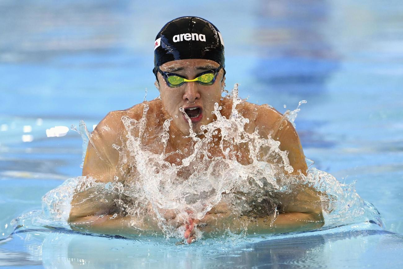 世界短水路選手権の男子200メートル平泳ぎ決勝で力泳する瀬戸大也（ゲッティ＝共同）