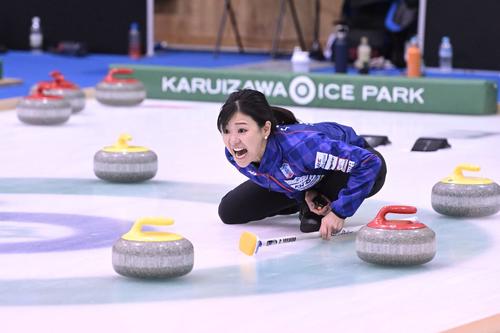 準決勝で指示を出す吉田知那美（C）軽井沢国際 2022_H.Ide
