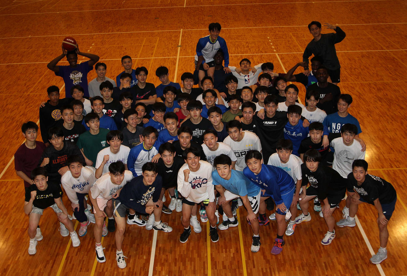 上位進出へ張り切る帝京長岡メンバー