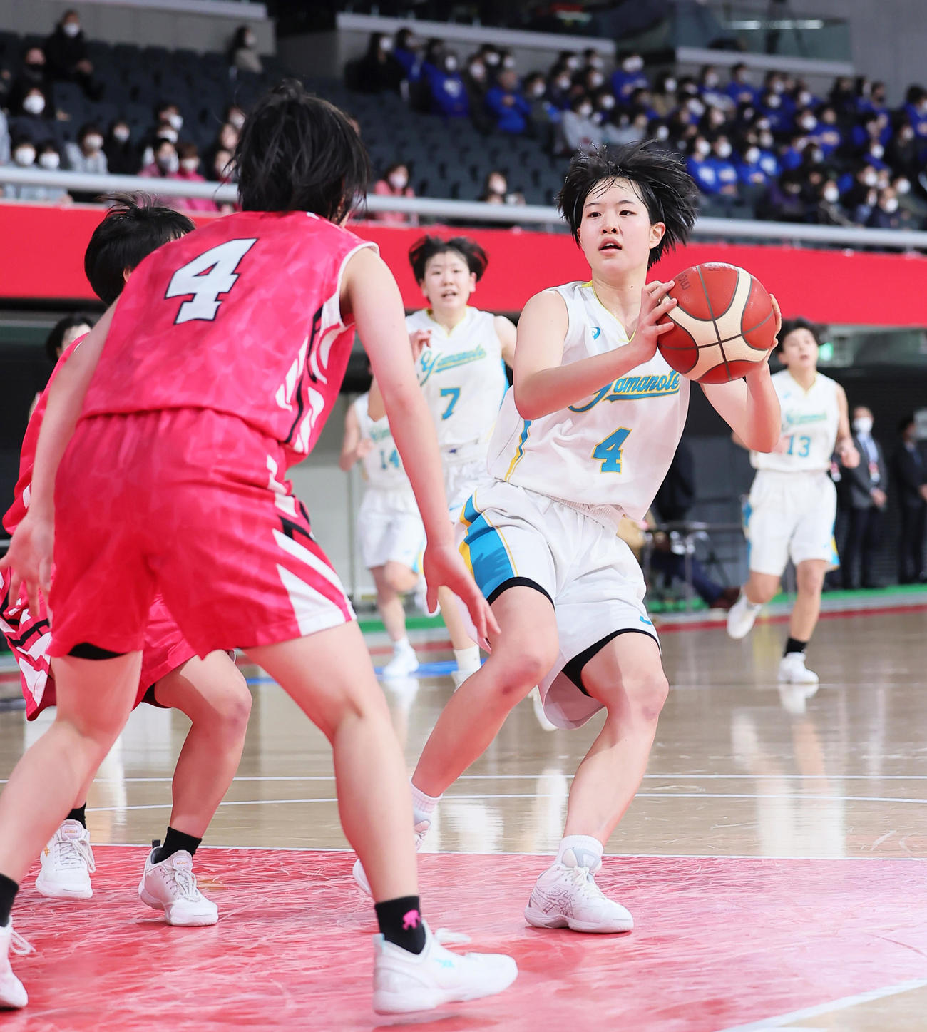 札幌山の手対済美　第4Q、攻め込む札幌山の手・森岡（撮影・足立雅史）