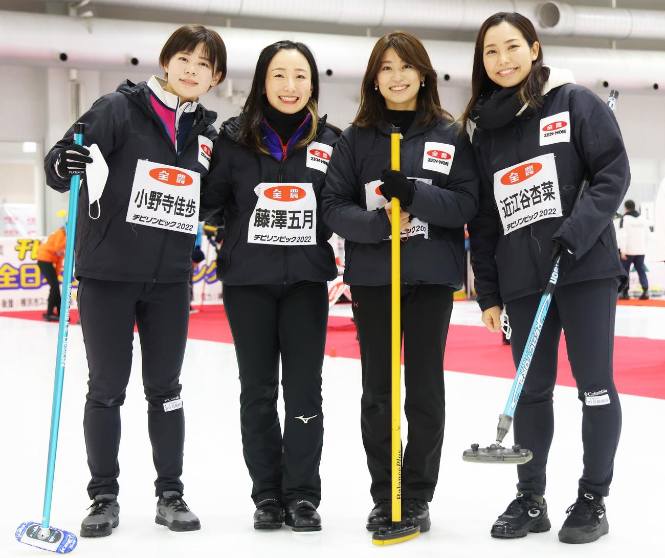 ゲスト講師として参加した（左から）小野寺佳歩、藤沢五月、市川美余、近江谷杏菜（撮影・峯岸佑樹）