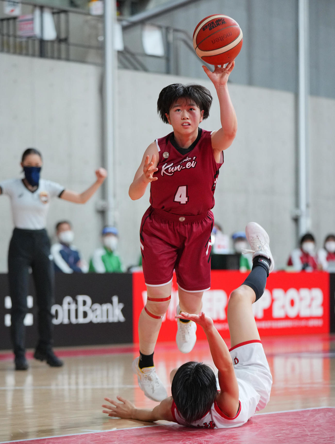 岐阜女子対大阪薫英　シュートを放つ大阪薫英・都野（撮影・垰建太）