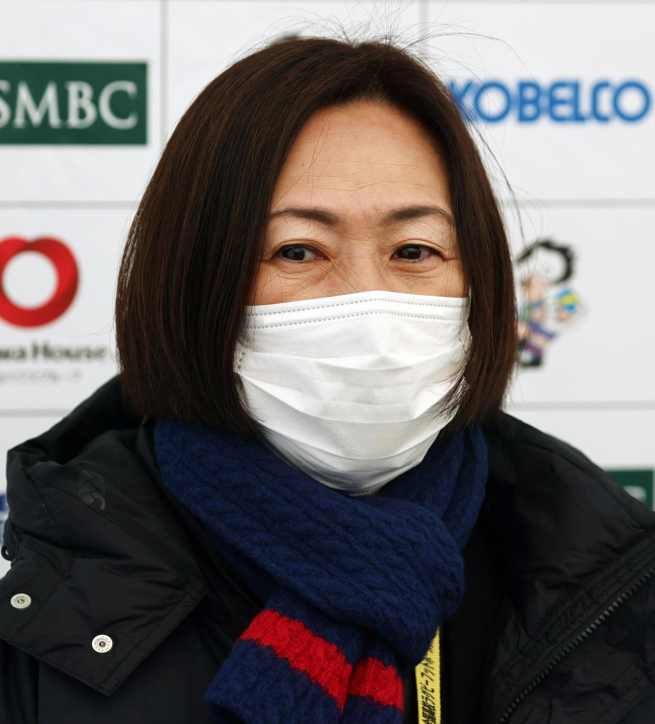 常翔学園対尾道　尾道に敗れ記者の質問に答える常翔学園の平池三記監督（撮影・加藤哉）