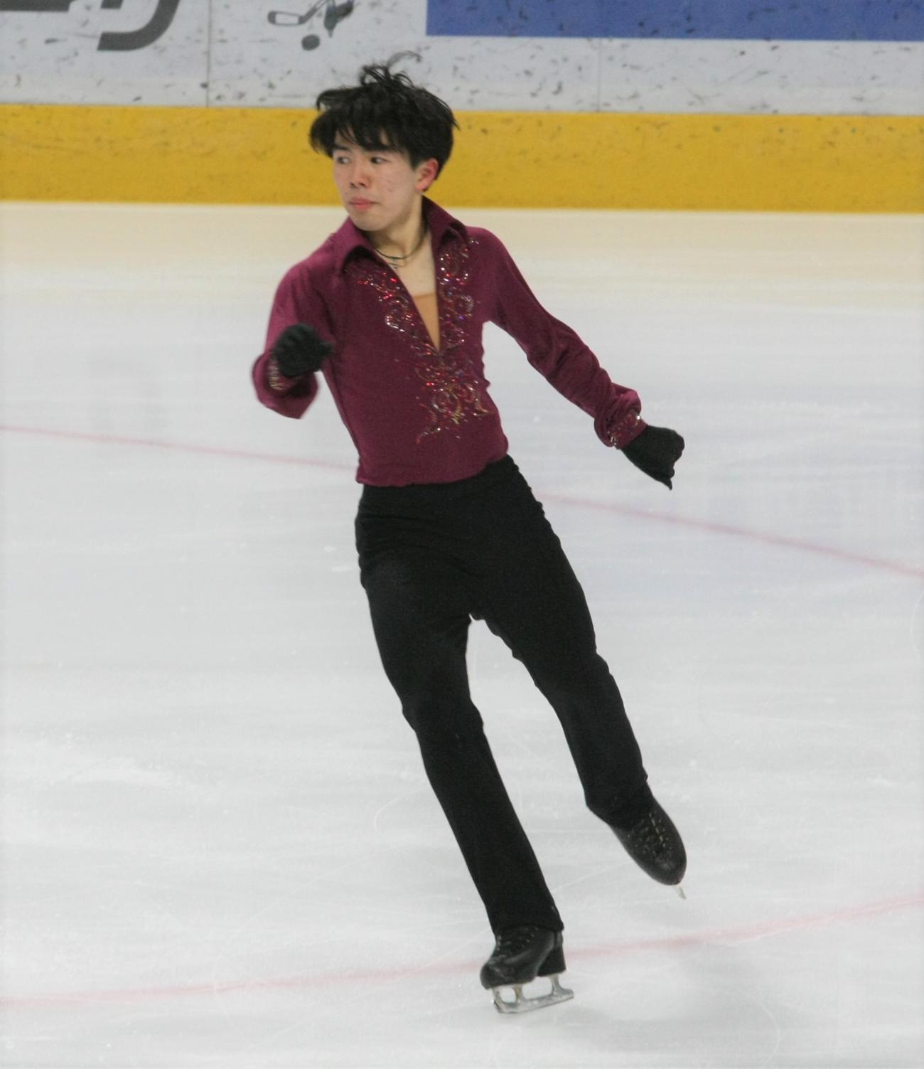 フリーで演技を披露する佐藤（撮影・藤塚大輔）