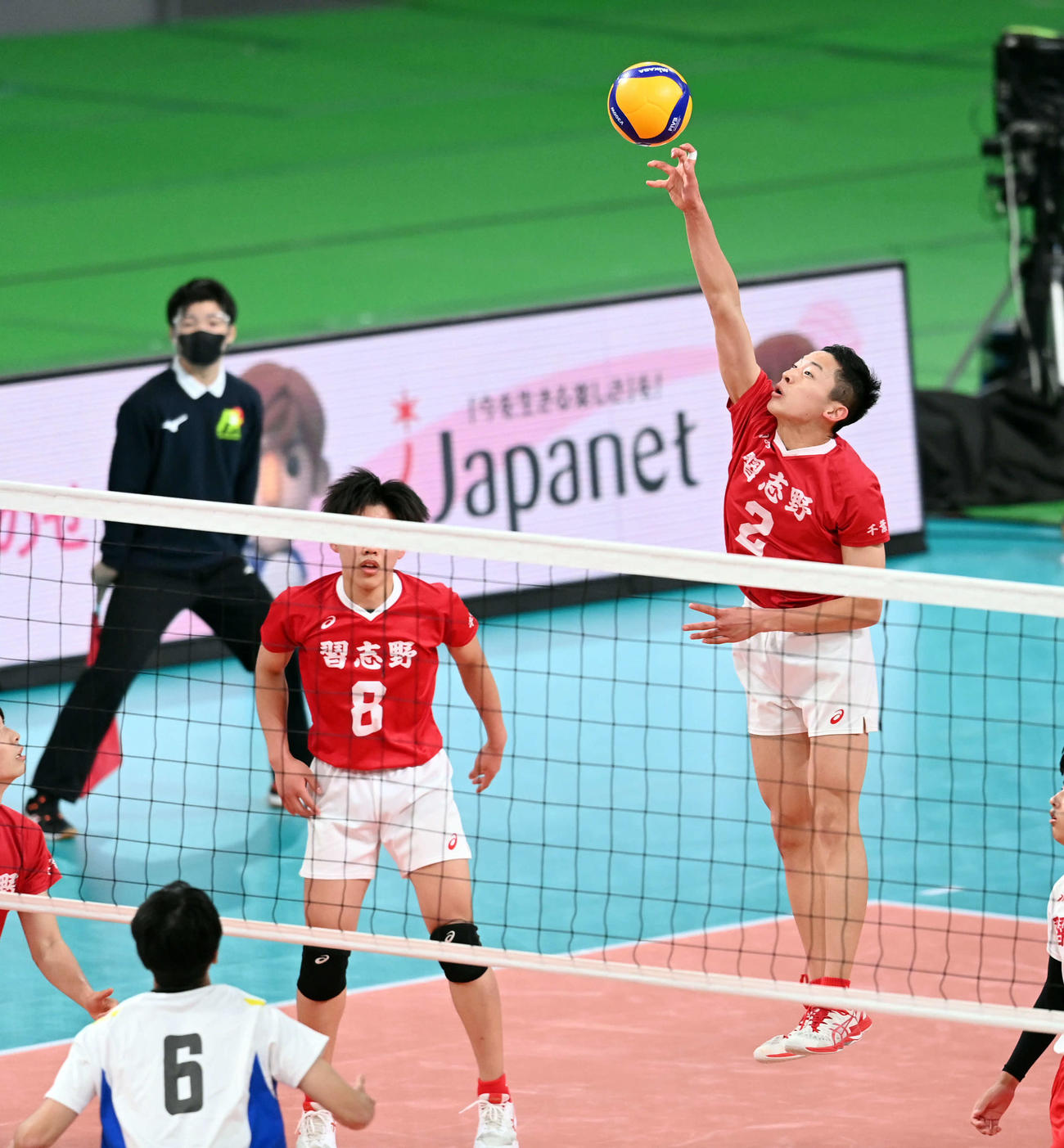 習志野対駿台学園　スパイクを放つ習志野・吉原（撮影・たえ見朱実）