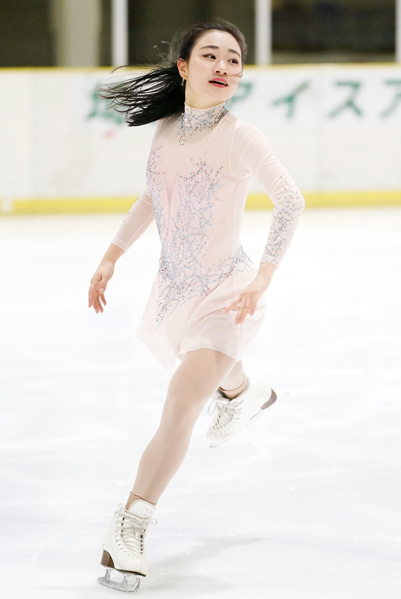 女子フリーで演技する河辺（撮影・横山健太）